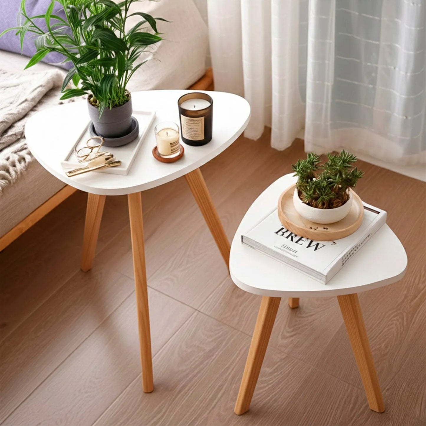 Mesa Auxiliar Nórdica Triangular